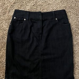 Dana Buchman Denim Straight Skirt